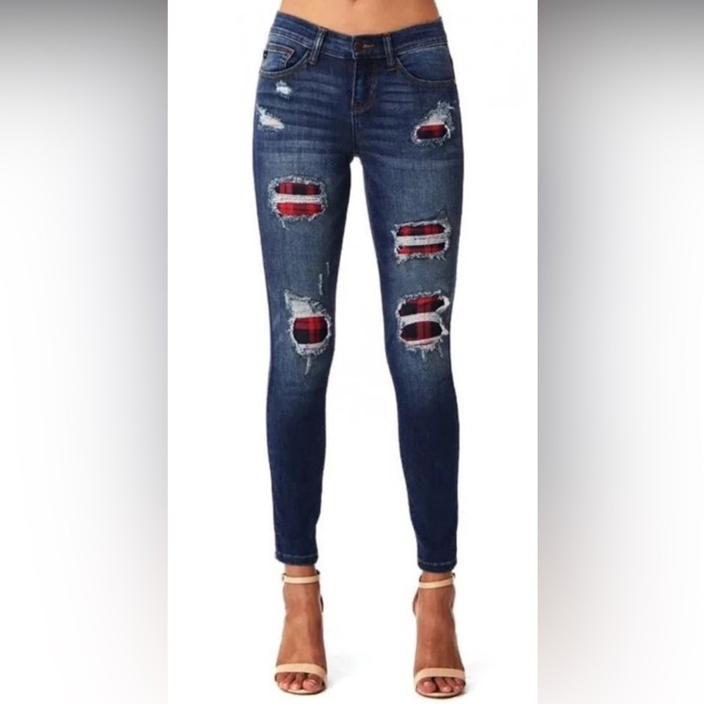 Ankle cropped Distressed peekaboo patch jeans S (26x28) stretchy light wash